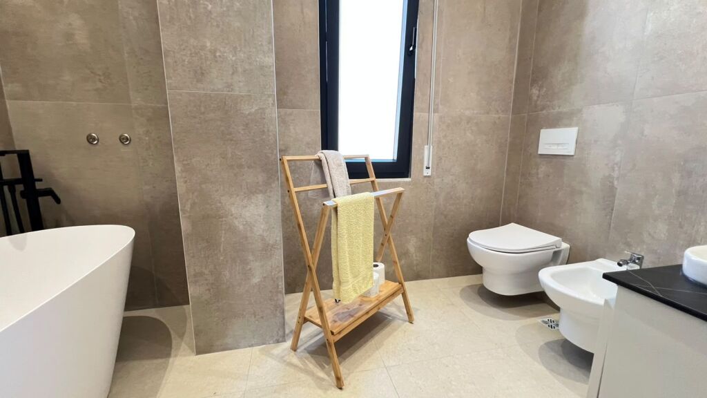 PENTHOUSE PËR SHITJE – KODRA E DIELLIT