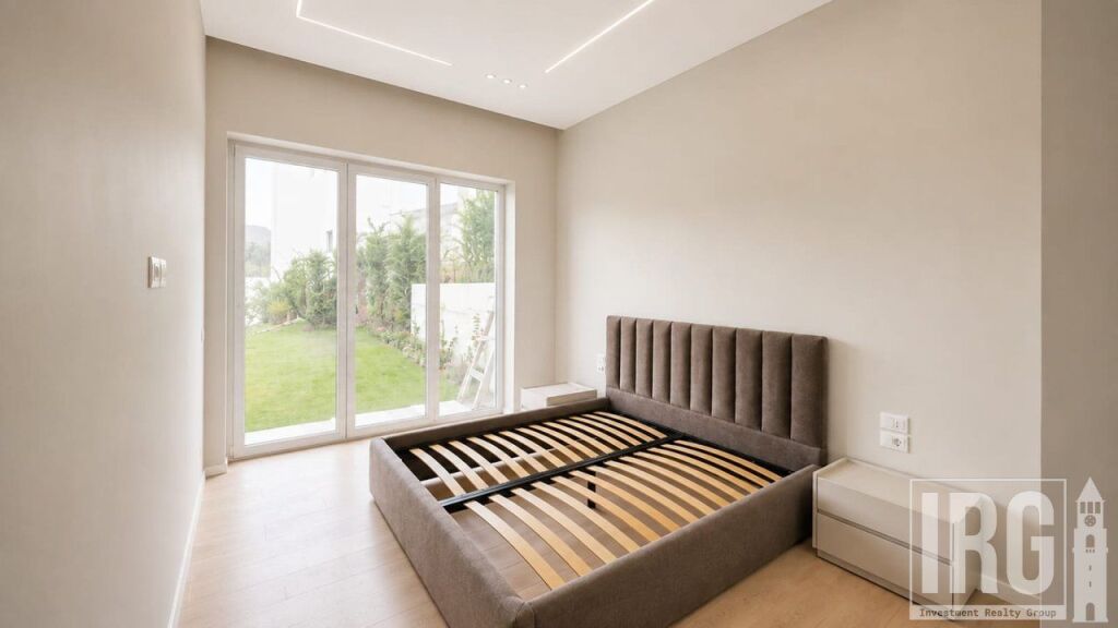 Affittasi appartamento 3+1+2+Deposito+Guardaroba+Cortile+2 Posti Auto presso Eden Residence, a Sauk.
