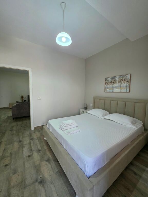 # In Affitto: Appartamento 1+1 (Piazza Wilson – Petro Nini) 📍Via Margarita Tutulani | 65 m² | 2° Piano | 650 €/Mese | Completamente Nuovo ✨️🔥