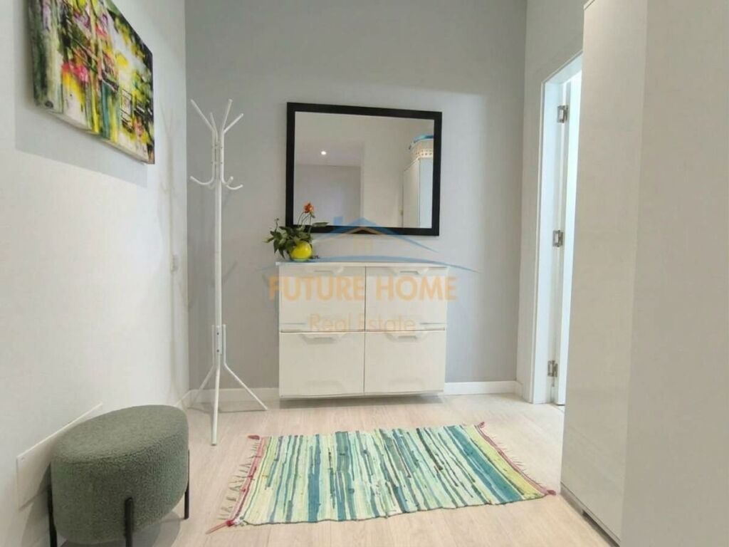 Qera,Apartament 2+1,Piazza Qender