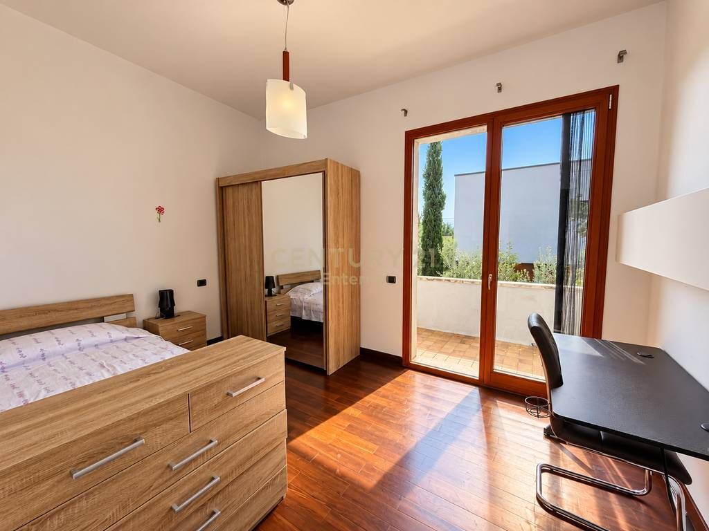 VILLA DI LUSSO VICINO AL LAGO DI FARKË | SPAZIO, PRIVACY E ESCLUSIVITÀ
