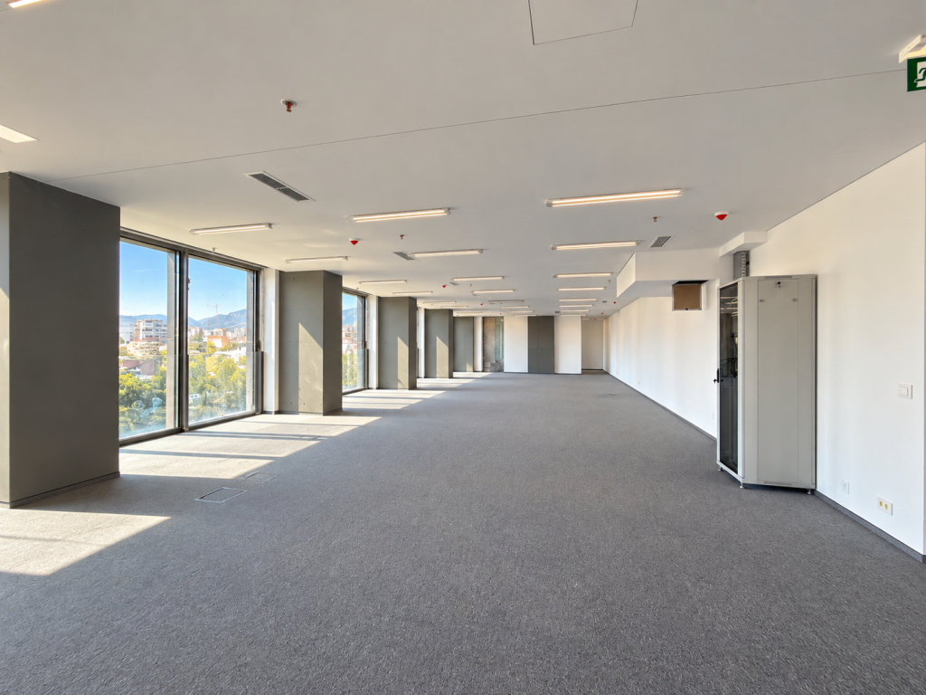 Ufficio in affitto superficie 1569 m2 a Downtown One