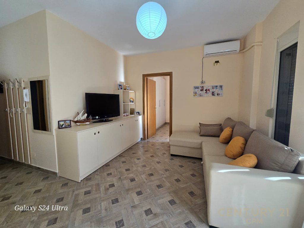 Apartament 1+1 Per Shitje Te Shkembi i Kavajes!