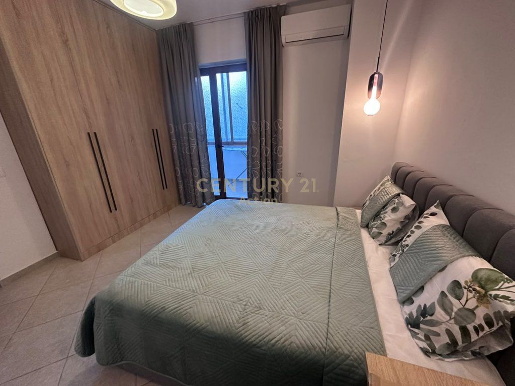 Apartament 2+1 me qira në Bulevardin Zogu i Pare / Qendër!