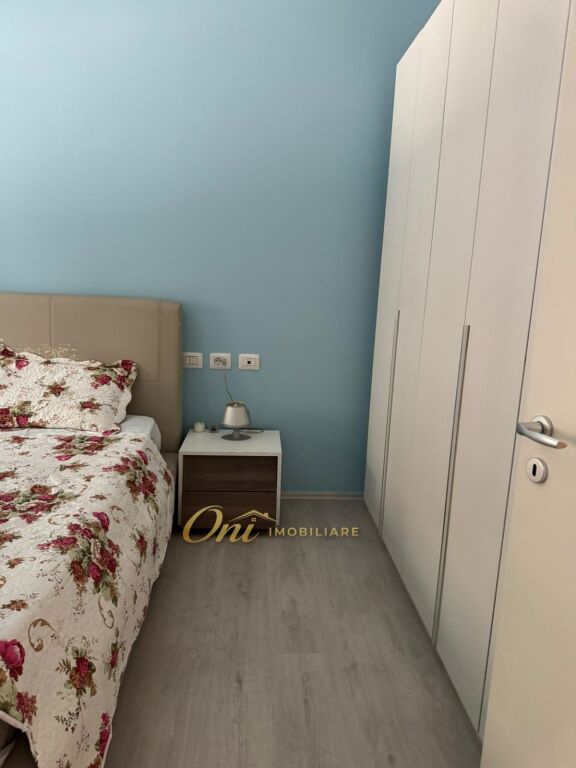 ZOGU I ZI APARTAMENT PER QERA 1+1