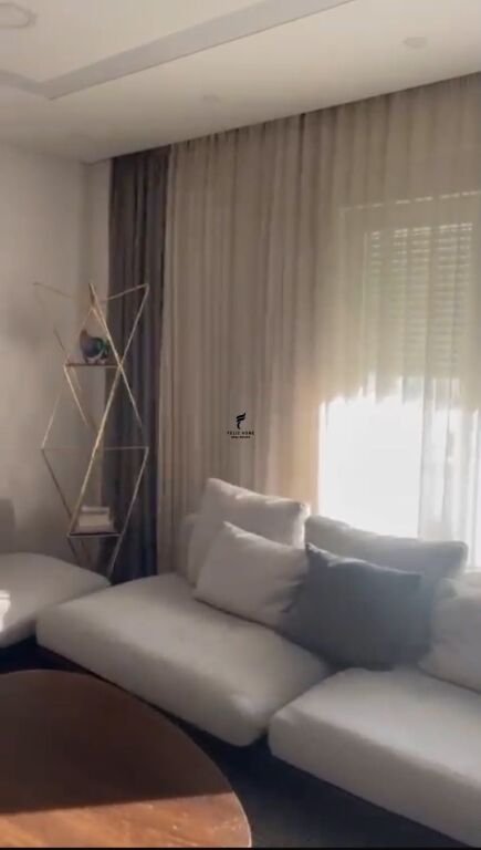 APARTAMENT ME QERA 1+1 21 DHJETORI 65.000 LEKE FH-98164