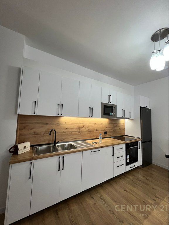 Appartamento 2+1+2 bagni+1 balcone in affitto a Paskuqan presso Hallaci
