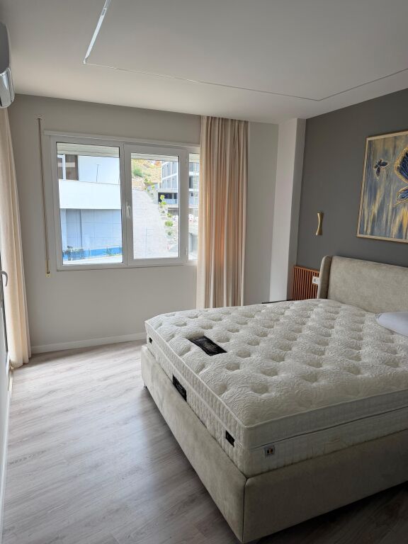 Shitet apartament 2+1+2 tek Kopshti Zoologjik