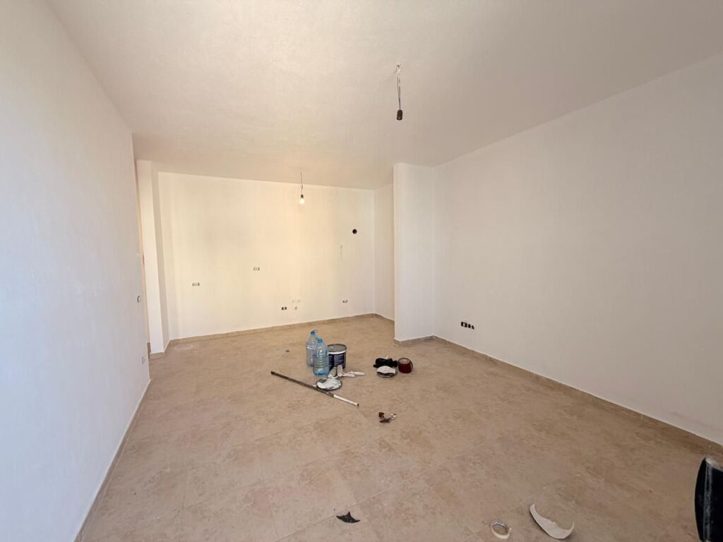 OKAZION. Shitet apartament 1+1 NE gOLEM, PRANE DETIT ZONE KOMPLEKSI
