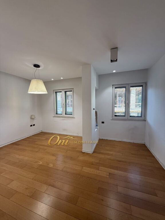 BLOCK OFFICE SPACE FOR RENT