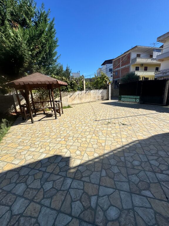 🏡 JEPET ME QIRA VILË 2-KATËSHE NË SPITALLË, DURRËS!