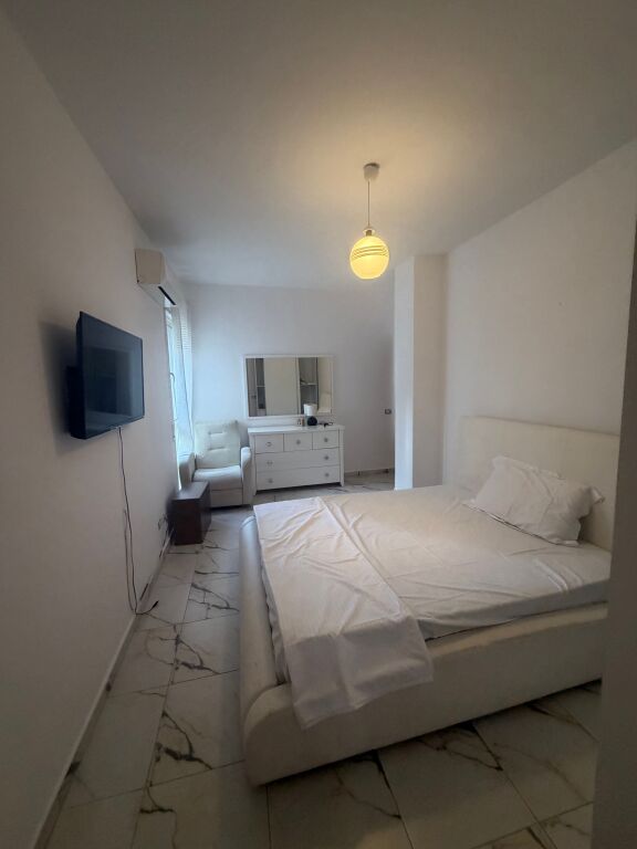 2+1, lago secco, 650 euro