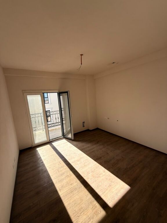 SHITET APARTAMENT 2+1+2 | TIRANA PORTA E RE – SAUK