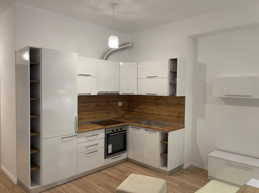 JEPET APARTAMENT ME QERA 2+1+BALLKON "MANGALEM, ALI DEM" 50.000 LEKE / 549 EURO