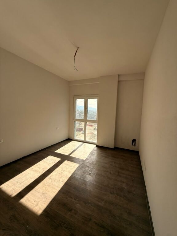 SHITET APARTAMENT 2+1+2 | TIRANA PORTA E RE – SAUK
