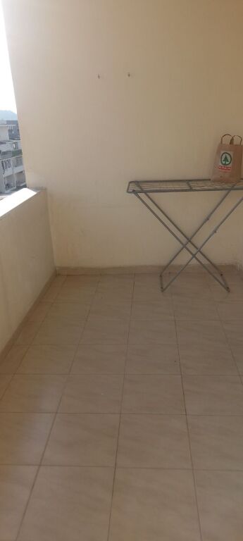 Appartamento 2+1 arredato in affitto a Komuna e Parisit (Pasticceria Nefeli)
