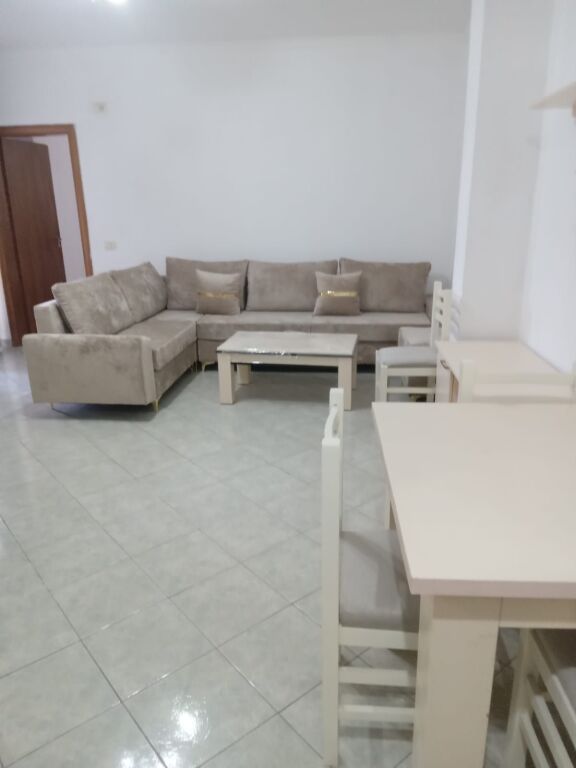 🏡 APARTAMENT 1+1 ME QIRA AFATGJATË | VLORË-Mbi Bestseller