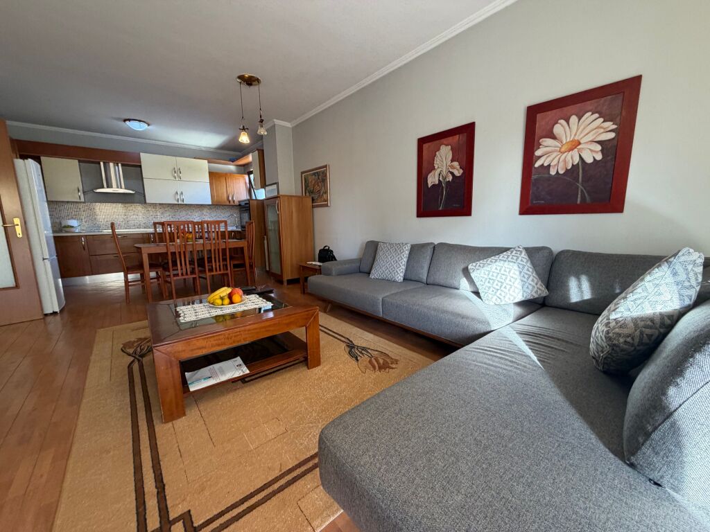 🏡 Jepet me qira apartament 2+1 pranë Liceut, Tiranë  80.000 leke