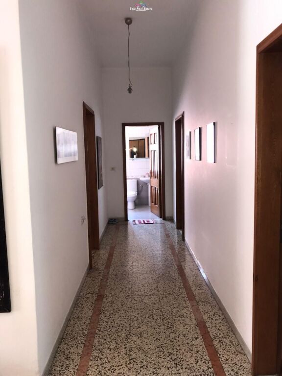 Appartamento in Affitto 3+1 nel Centro (ID B23126) Tirana.