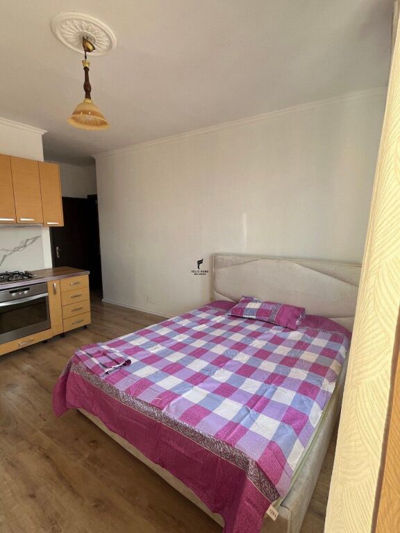 GARSONIERE ME QERA 40 M2 ASTIR 40.000 LEKE FH-98034