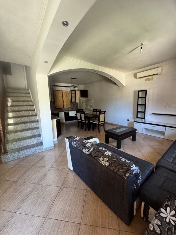 🏡 JEPET ME QIRA VILË 2-KATËSHE NË SPITALLË, DURRËS!