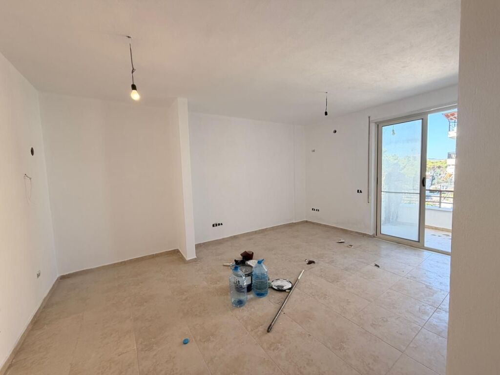 OKAZION. Shitet apartament 1+1 NE gOLEM, PRANE DETIT ZONE KOMPLEKSI