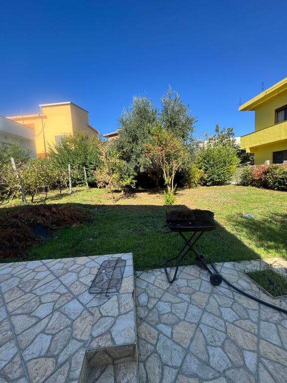 🏡 JEPET ME QIRA VILË 2-KATËSHE NË SPITALLË, DURRËS!