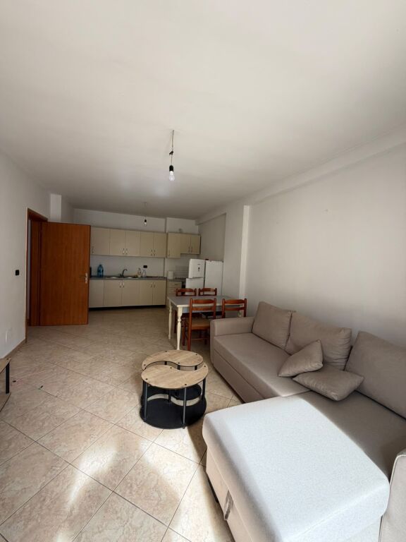 JEPET ME QIRA APARTAMENT 1+1