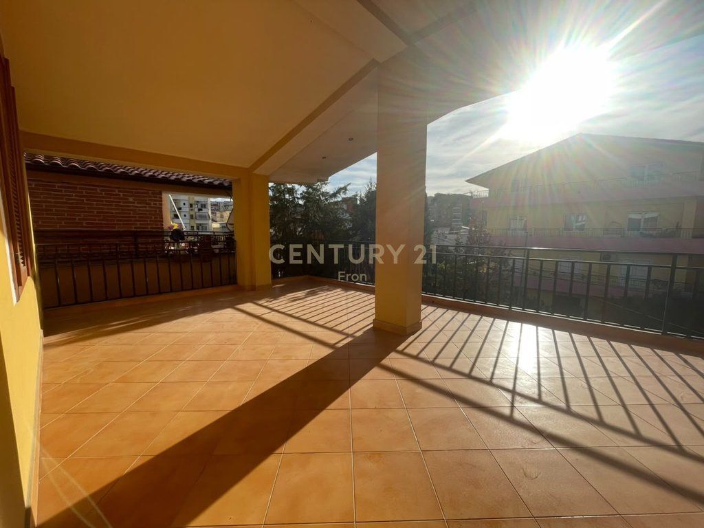 APARTMENT FOR RENT – FORMER PARK