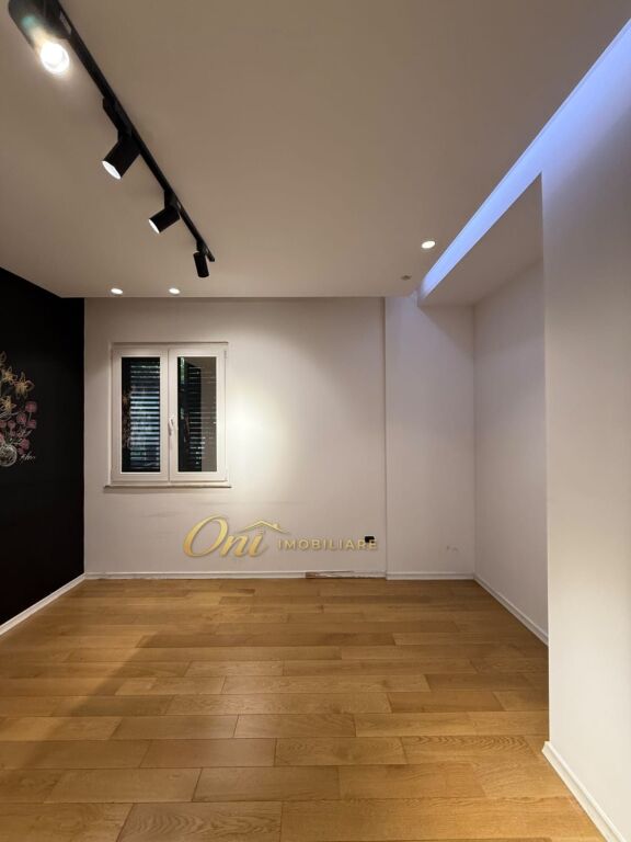 BLOCK OFFICE SPACE FOR RENT