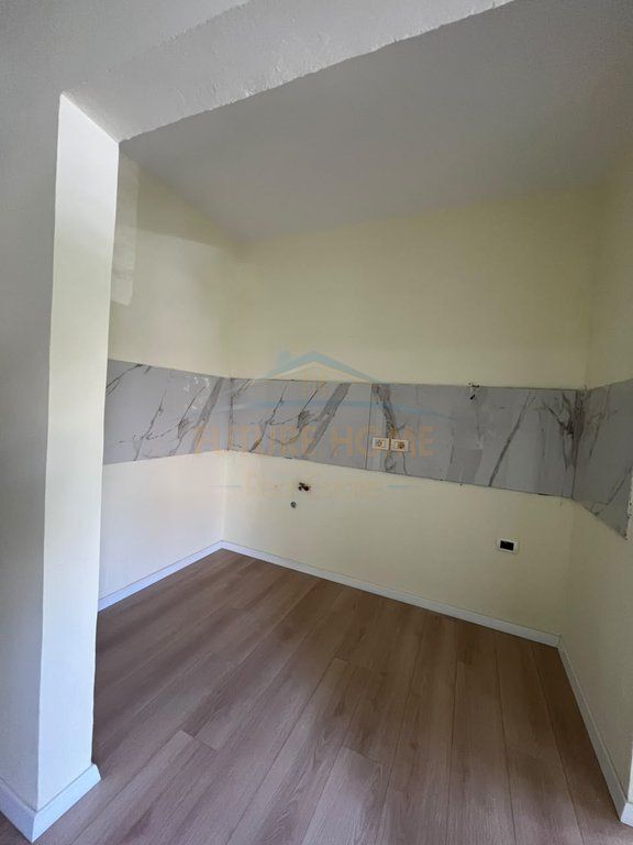 For sale, Apartment 1+1, Irfan Tomini Street, Tirana