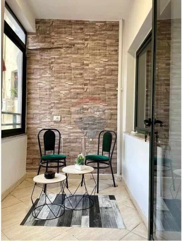 Apartament 2+1+2 per qira Treni