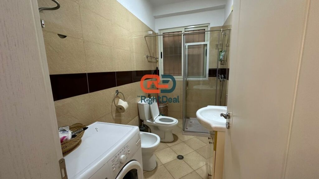 Ne Fresk, Shitet Apartament 2+1, Me Planimetri Perfekte !!