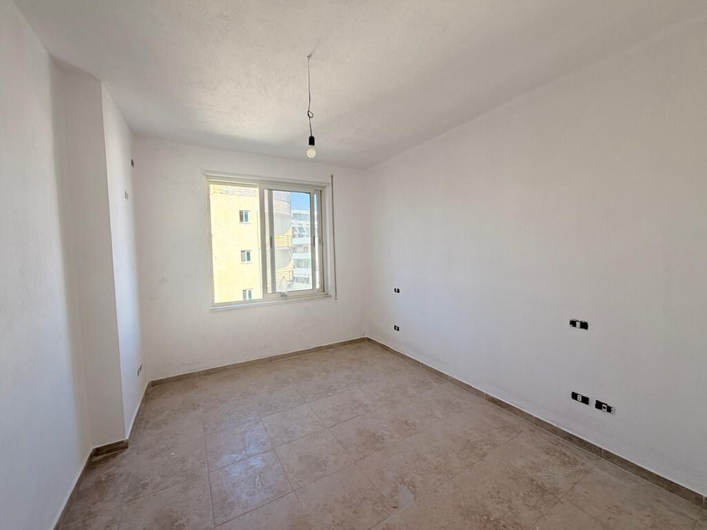OKAZION. Shitet apartament 1+1 NE gOLEM, PRANE DETIT ZONE KOMPLEKSI