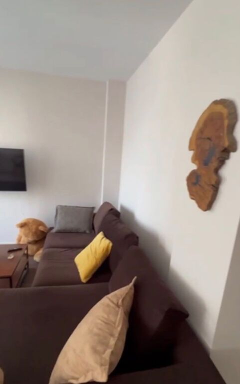 Kopshti Zologjik, jepet apartament 2+1+2 me qera.