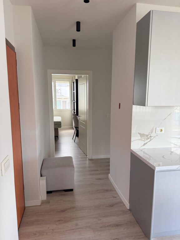Shitet apartament 2+1+2 tek Kopshti Zoologjik