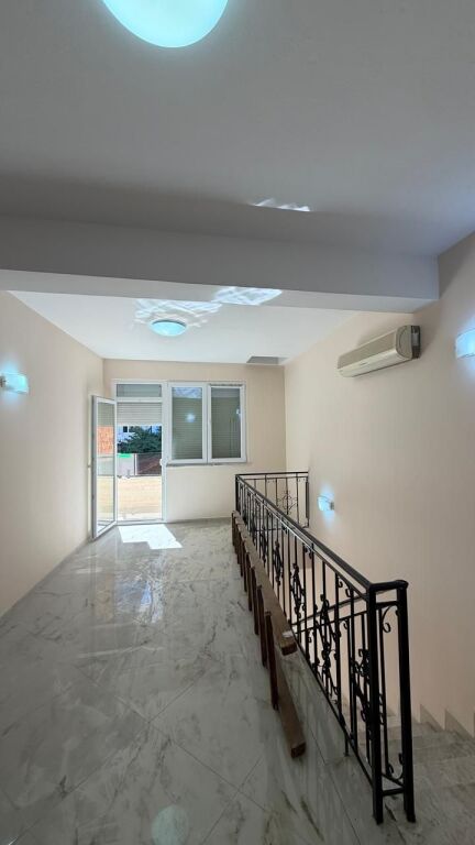 🏢 JEPET ME QIRA GODINË 2-KATËSHE | RRUGA E ELBASANIT