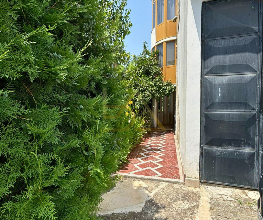 VILLA SU DUE PIANI IN VENDITA – BERAT