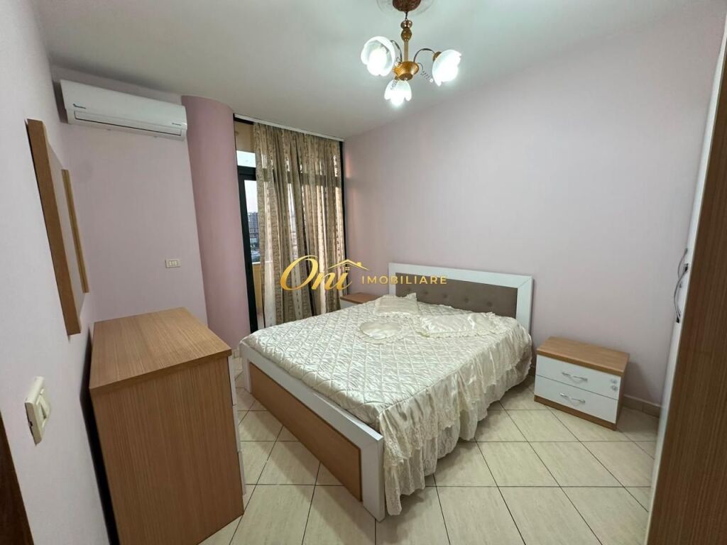 21 DHJETORI APARTAMENT PER SHITJE 1+1