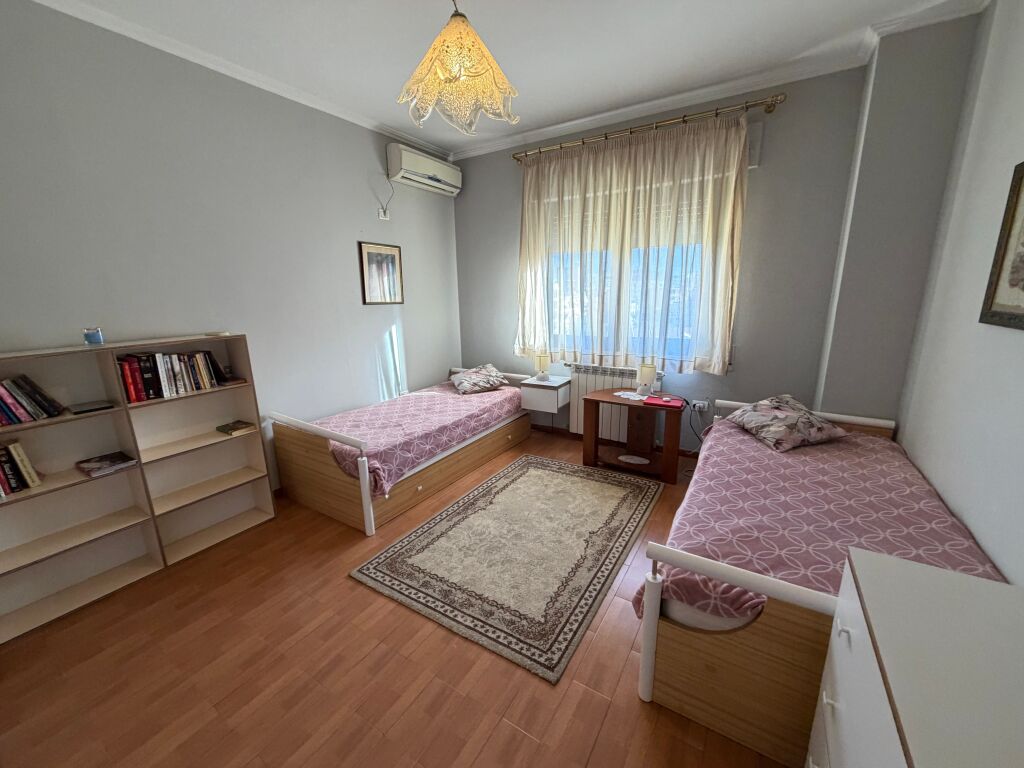 🏡 Jepet me qira apartament 2+1 pranë Liceut, Tiranë  80.000 leke