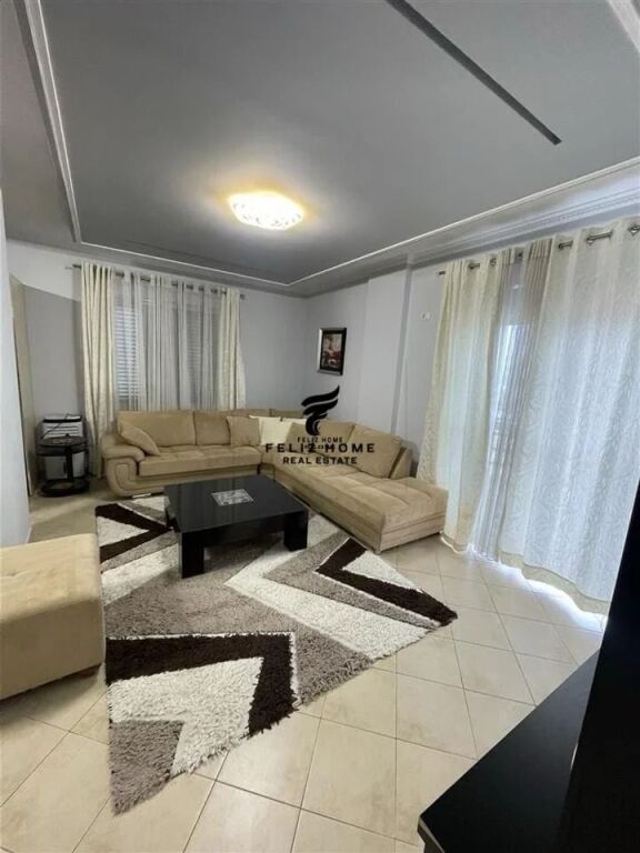 APARTAMENT ME QERA 2+1 KODRA E DIELLIT 80.000 LEKE FH-97945