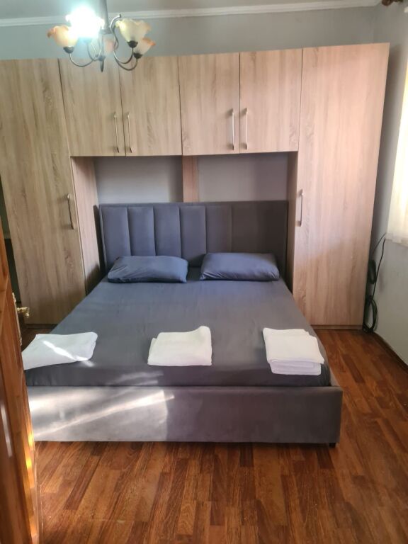 Rent | Apartament 3 + 1 + 2 | Rethi Shkozë | 1000 €/month