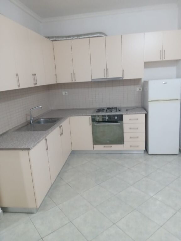 🏡 APARTAMENT 1+1 ME QIRA AFATGJATË | VLORË-Mbi Bestseller