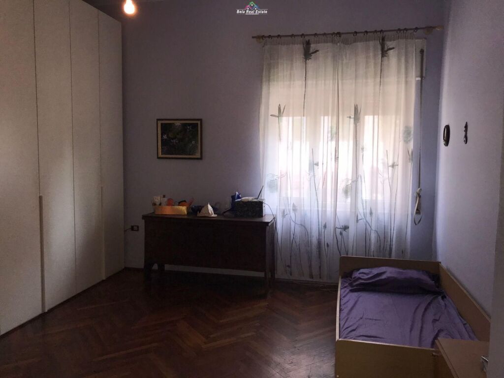 Appartamento in Affitto 3+1 nel Centro (ID B23126) Tirana.