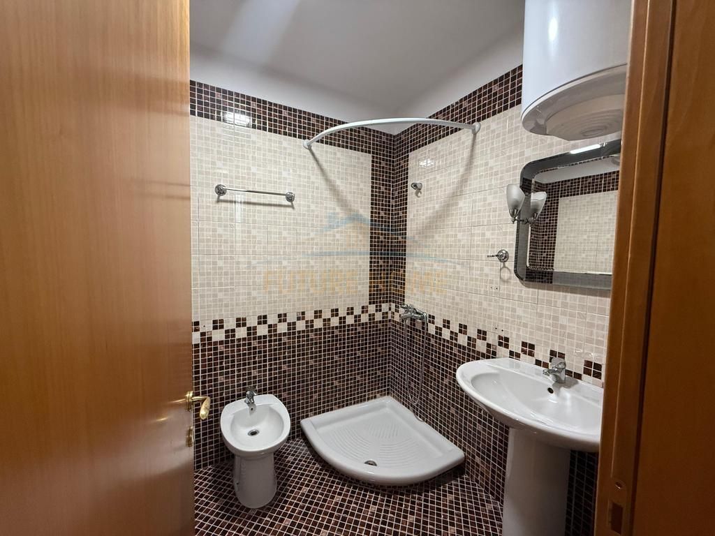 Qera, Apartament 3+1+2, Zogu i Zi, Tiranë.