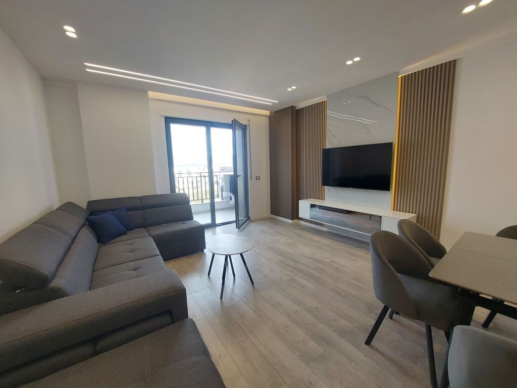 Qera | Apartament 2 + 1 | Bulevardi i Ri | 700 €/muaj