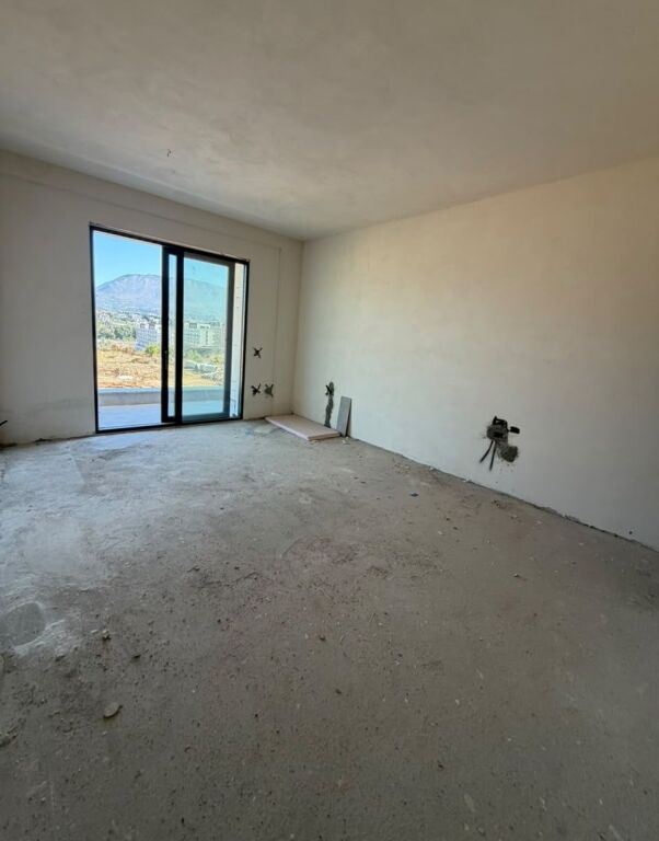 Apartament ne shitje 2+1+2 Maison De La Terre Teg