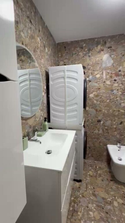 Apartament 2+1+2 me parkim, Lake View