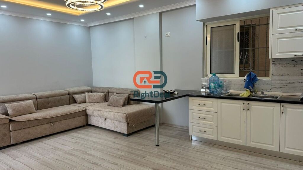 Ne Fresk, Shitet Apartament 2+1, Me Planimetri Perfekte !!
