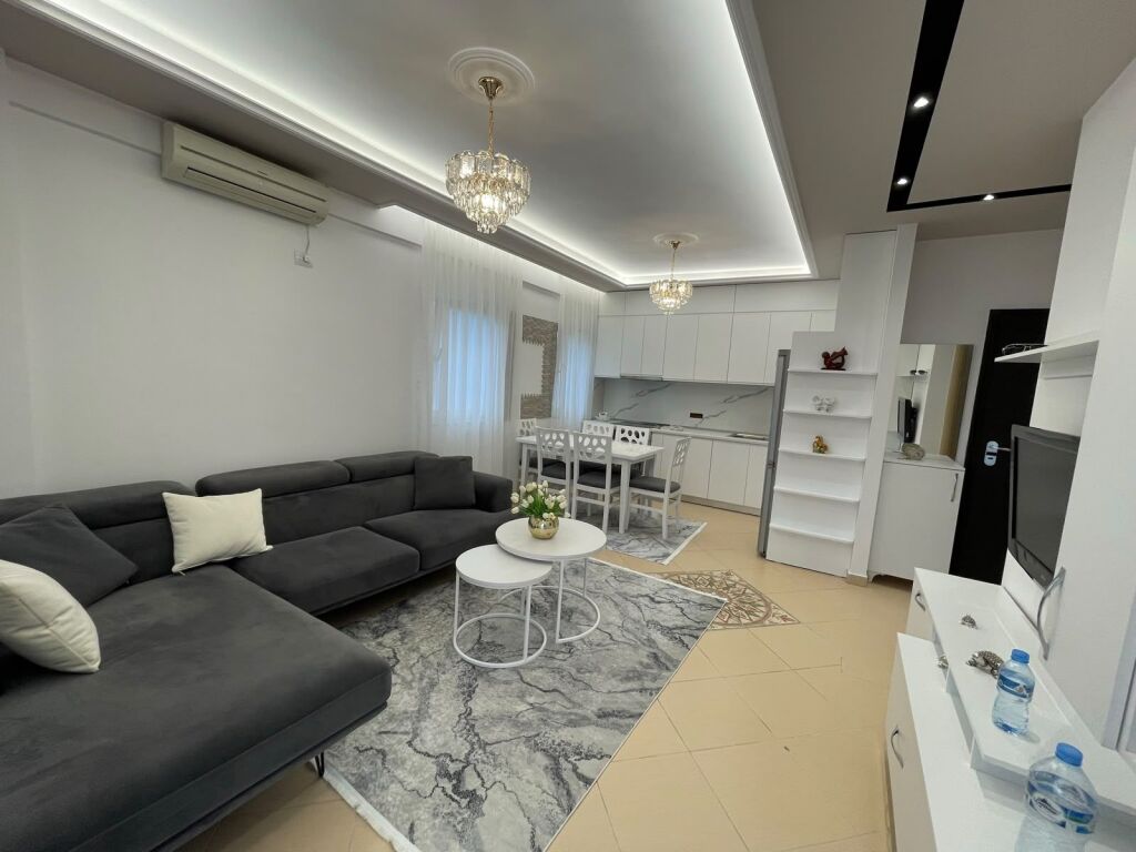 🏡 Jepet me qira apartament 1+1